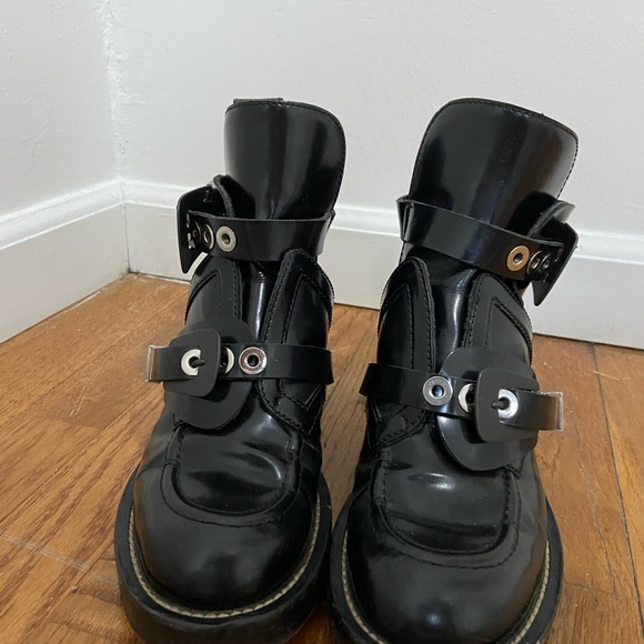BALENCIAGA Patent Leather Buckle Cutout Boots - Picture 4 of 6